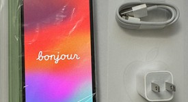 Good
													Apple iPhone Xs - AT&T, Silver, 64 GB, A1920, photo 1 of 15