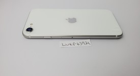 Good
													Apple iPhone SE 2nd Gen 2020 - Unlocked, White, 128 GB, A2275, photo 2 of 6