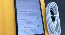 Good
													Apple iPhone SE 2nd Gen 2020 - Unlocked, Black, 128 GB, A2275, photo 3 of 7