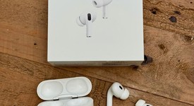 Used
													Apple AirPods Pro 2nd Gen - Lightning, photo 2 of 13
