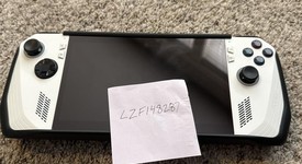 Mint
													Asus ROG Ally 7" - Z1 Extreme, White, 512 GB, 16 GB, Ryzen Z1 Extreme, photo 3 of 12