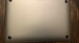 Good
													MacBook Pro 2020 - 13" - I5, Silver, 256 GB, 8 GB, photo 4 of 13