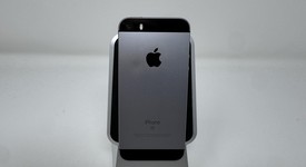 Good
													Apple iPhone SE 1st Gen 2016 - Unlocked, Grey, 16 GB, A1662, photo 2 of 7