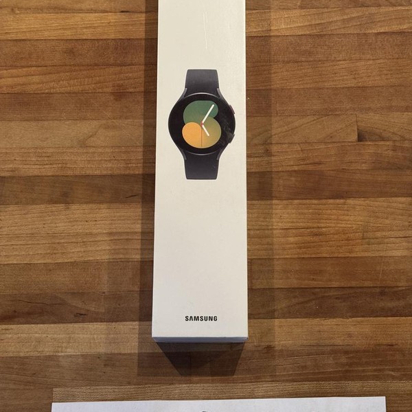 Samsung Galaxy Watch5 - T-Mobile, Graphite, 40mm