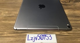 Good
													Apple iPad Pro 10.5" - Unlocked, Gray, 256 GB, photo 5 of 7