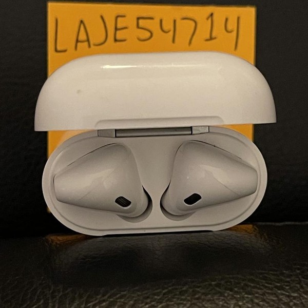 Apple AirPods (2nd Gen) - Wireless Case