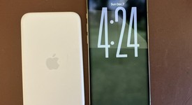 Good
													Apple iPhone Air - Verizon, Light Gold, 256 GB, A3260, photo 4 of 8