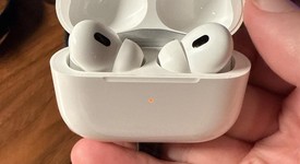 Used
													Apple AirPods Pro 2 - Lightning, photo 6 of 6