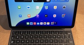 Good
													Apple iPad Air 5th Gen - Wi-Fi, Gray, 64 GB, A2588, photo 1 of 11