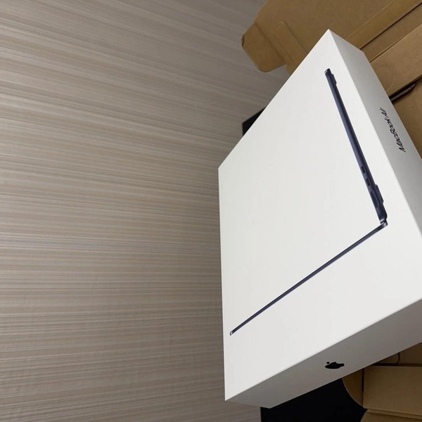 MacBook Air 2025 (M4) - 13 inch - 256 GB, Midnight, 16 GB, Apple M4