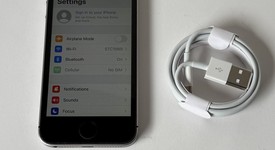 Good
													Apple iPhone SE 1st Gen 2016 - Unlocked, Grey, 32 GB, A1662, photo 1 of 8