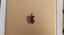 Good
													Apple iPad 8th Gen - Wi-Fi, Gold, 32 GB, A2270, photo 3 of 4