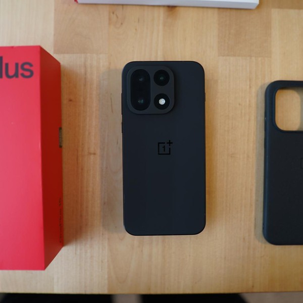 OnePlus 15 - Unlocked, 256 GB, Infinite Black, 12 GB