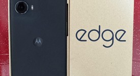 Mint
													Motorola Edge 2024 - Unlocked, Midnight Blue, 256 GB, 8 GB, photo 1 of 7