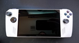 Good
													Asus ROG Ally 7" - Z1 Extreme, White, 512 GB, 16 GB, Ryzen Z1 Extreme, photo 2 of 13