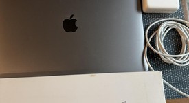 Good
													MacBook Pro 2017 (No Touch Bar) - 13" - I5, Gray, 256 GB, 8 GB, photo 4 of 6