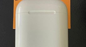 Used
													Apple AirPods 2nd Gen - Lightning Case, photo 2 of 5