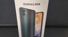 New
													Samsung Galaxy A04 - Unlocked Non-US, Deep Green, 64 GB, 4 GB, photo 2 of 3