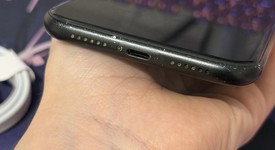 Good
													Apple iPhone Xr - Unlocked, Black, 64 GB, A1984, photo 4 of 7