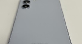 Good
													Samsung Galaxy S24 - Unlocked Non-US, Blue, 256 GB, 8 GB, SM-S921B/DS, photo 4 of 8