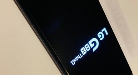 Mint
													LG G8X ThinQ - Sprint, Black, 128 GB, 6 GB, photo 4 of 8