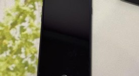 Good
													Apple iPhone SE 2nd Gen 2020 - Unlocked, Black, 64 GB, A2275, photo 1 of 3