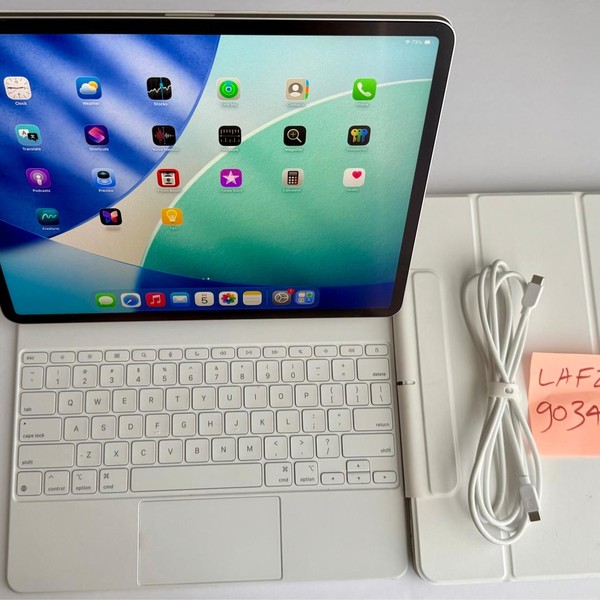 Apple iPad Air 13 inch (M2) 2024 - Wi-Fi, 128 GB, Gray, A2898