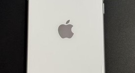 Good
													Apple iPhone SE 2nd Gen 2020 - Unlocked, White, 128 GB, A2275, photo 2 of 8