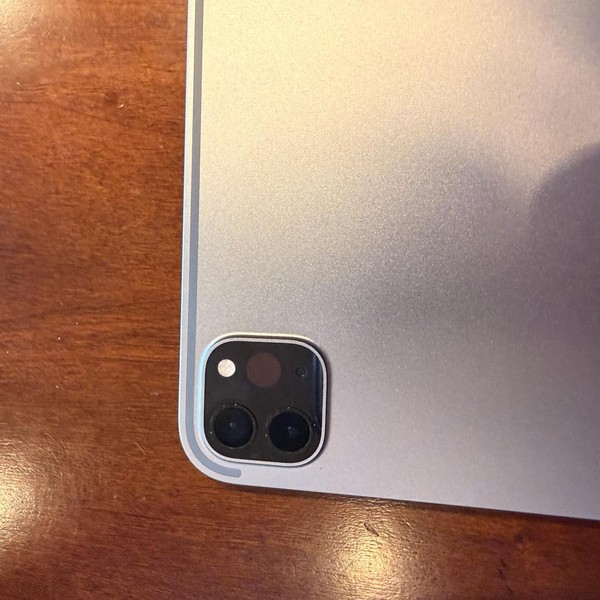 Apple iPad Pro 11 inch 4th Gen 2022 - Wi-Fi, Silver, 128 GB