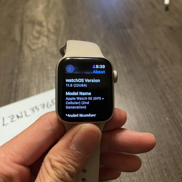 Apple Watch SE 2nd Gen 40mm - T-Mobile, Midnight, A2726 - Cellular, Aluminum