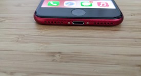 Fair
													Apple iPhone SE 3rd Gen 2022 - T-Mobile, Red, 64 GB, A2595, photo 3 of 17