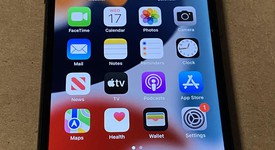 Good
													Apple iPhone 7 Plus - Unlocked, Black, 32 GB, A1661, photo 2 of 6
