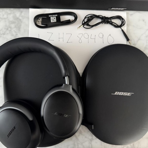 Bose QuietComfort Ultra Headphones - Black