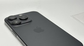 Good
													Apple iPhone 15 Pro - Unlocked, Black, 128 GB, A2848, photo 4 of 7