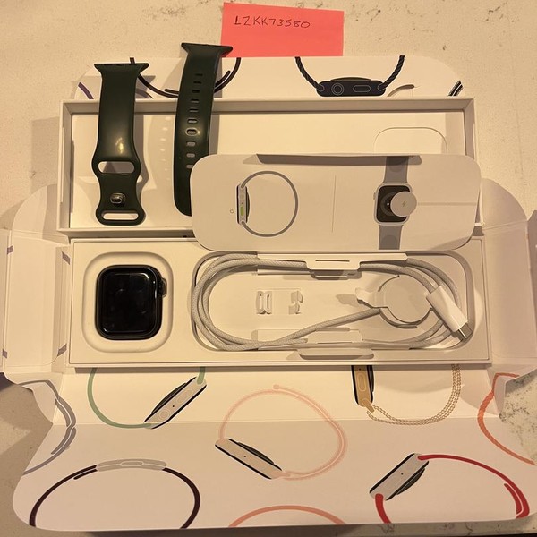 Apple Watch Series 9 41mm - Midnight, A2978 - GPS, Aluminum
