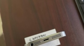 Mint
													Apple iPhone 5S - Unlocked, Silver, 32 GB, A1533, GSM, photo 6 of 6