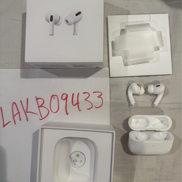 Apple AirPods Pro 2 - Lightning