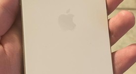 Mint
													Apple iPhone Air - Unlocked, Light Gold, 256 GB, A3260, photo 4 of 8