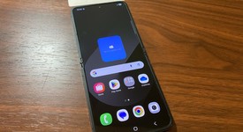 Good
													Samsung Galaxy Z Flip6 - Unlocked, Black, 256 GB, 12 GB, SM-F741U1, photo 1 of 4