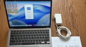 Good
													MacBook Air 2020 - 13" - Apple M1, Gray, 256 GB, 8 GB, photo 1 of 11
