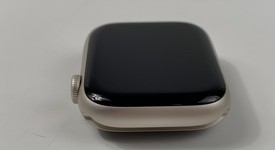 Fair
													Apple Watch Series 9 45mm - Unlocked, Starlight, A2984 - Cellular, Aluminum, photo 5 of 8