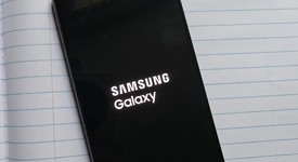 Good
													Samsung Galaxy S22 - Unlocked, Black, 128 GB, 8 GB, SM-S901U1, photo 2 of 3