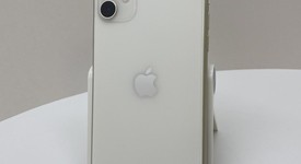 Good
													Apple iPhone 11 - Unlocked, White, 64 GB, A2111, photo 3 of 5