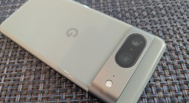 Mint
													Google Pixel 8 - Unlocked, Hazel, 128 GB, 8 GB, G9BQD, Sub-6 5G, photo 4 of 6