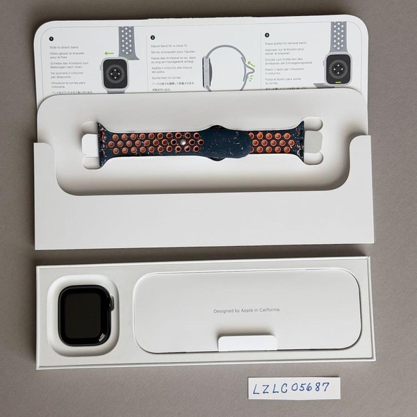 Apple Watch Series 9 41mm - Unlocked, Midnight, A2982 - Cellular, Aluminum