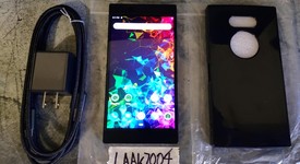 Mint
													Razer Phone 2 - Unlocked, Black, photo 1 of 7