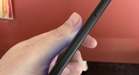 Good
													Apple iPhone Xr - Unlocked, Black, 128 GB, A1984, photo 3 of 7