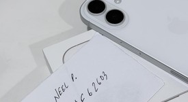 Mint
													Apple iPhone 17 - Unlocked, White, 256 GB, A3258, photo 5 of 6