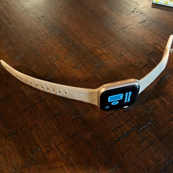 Apple Watch Series 6 40mm - Gold, A2291 - GPS, Aluminum