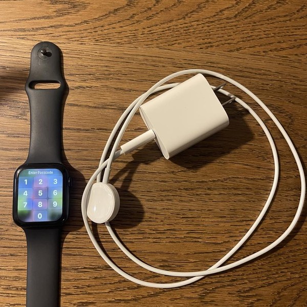 Apple Watch SE 2nd Gen 44mm - Midnight, A2723 - GPS, Aluminum